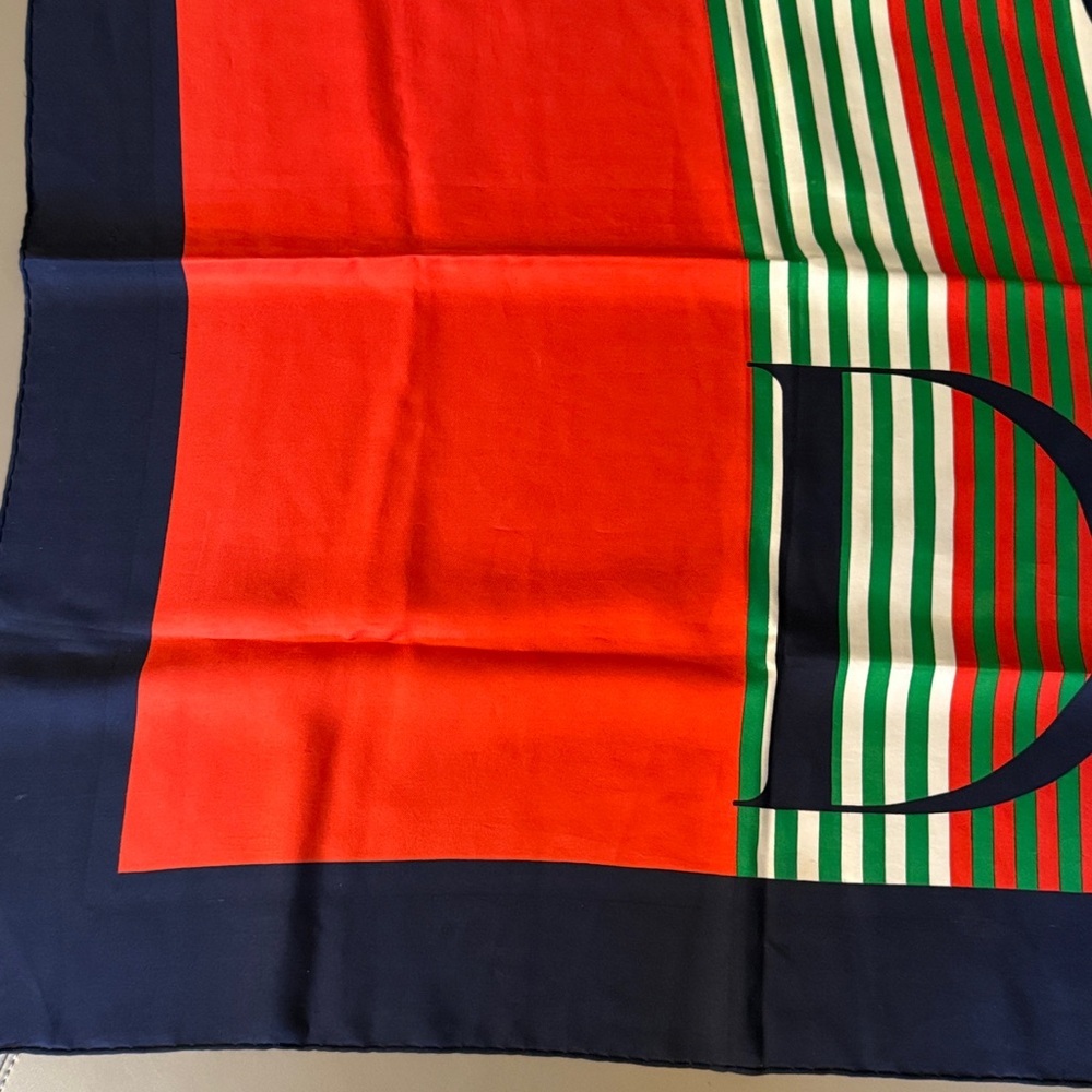 Christian Dior Vintage 70’s Silk Scarf with CD Monogram. - Picture 3 of 8